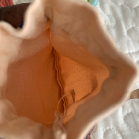 Louis Vuitton Drawstring Pouch - Picture 4 of 6